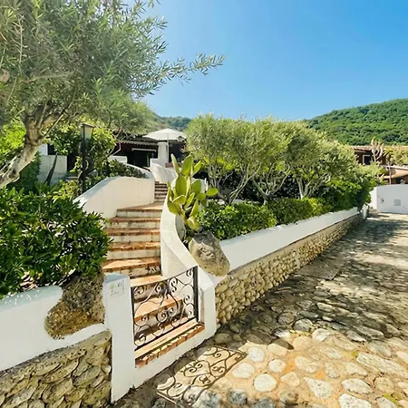 In With Outdoor Swimming Pool Parghelia